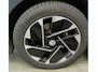Volkswagen ID.3 Pro 58 kWh Stoelverwarming Stuurverwarming Navigatie Apple Carplay 18 Inch Velgen Adaptieve Cruise Control Dab Led Koplampen NL Auto