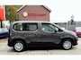 Peugeot Rifter 130 Pk Benzine Automaat * Naviagtie * Trekhaak * Vierseizoenenbanden * Airco * Cruise Control * Parkeersensoren * Vingerhoets; Vierde Generatie Eersteklas Service. Al meer dan 100 jaar een begrip in de Brabantse Kempen