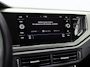 Volkswagen Polo 1.0 Sportline (APPLE CARPLAY, GROOT NAVI, CLIMATE, LM VELGEN, SPORTSTOELEN, PARKEERSENSOREN, CRUISE, NIEUWE APK, NIEUWSTAAT)