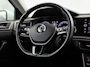 Volkswagen Polo 1.0 Sportline (APPLE CARPLAY, GROOT NAVI, CLIMATE, LM VELGEN, SPORTSTOELEN, PARKEERSENSOREN, CRUISE, NIEUWE APK, NIEUWSTAAT)