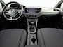 Volkswagen Polo 1.0 Sportline (APPLE CARPLAY, GROOT NAVI, CLIMATE, LM VELGEN, SPORTSTOELEN, PARKEERSENSOREN, CRUISE, NIEUWE APK, NIEUWSTAAT)