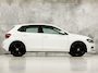 Volkswagen Polo 1.0 Sportline (APPLE CARPLAY, GROOT NAVI, CLIMATE, LM VELGEN, SPORTSTOELEN, PARKEERSENSOREN, CRUISE, NIEUWE APK, NIEUWSTAAT)