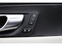 Volvo XC60 2.0 T6 Plug-in hybrid AWD Plus Bright | Trekhaak | Pilot Assist | Pano | Stoel- Stuurverwarming | Achterbank verwarmd |