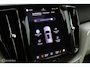 Volvo XC60 2.0 T6 Plug-in hybrid AWD Plus Bright | Trekhaak | Pilot Assist | Pano | Stoel- Stuurverwarming | Achterbank verwarmd |