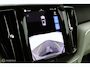 Volvo XC60 2.0 T6 Plug-in hybrid AWD Plus Bright | Trekhaak | Pilot Assist | Pano | Stoel- Stuurverwarming | Achterbank verwarmd |