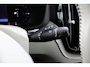 Volvo XC60 2.0 T6 Plug-in hybrid AWD Plus Bright | Trekhaak | Pilot Assist | Pano | Stoel- Stuurverwarming | Achterbank verwarmd |