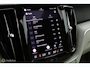 Volvo XC60 2.0 T6 Plug-in hybrid AWD Plus Bright | Trekhaak | Pilot Assist | Pano | Stoel- Stuurverwarming | Achterbank verwarmd |