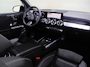 Mercedes-Benz GLB 180 Business Solution AMG | AMG Line Plus pakket | Panoramaschuifdak | Winterpakket | Trekhaak | 20” AMG velgen |