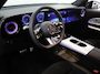 Mercedes-Benz GLB 250+ Business Solution AMG 85.5 kWh | Premium Pakket | 20" LM velgen | Night Pakket | Sportstoelen | Superscreen |