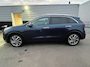 Kia Niro Hybrid 1.6 GDi SportsLine Trekhaak, Stoelverwarming, Stuurwiel verwarming, Stoelkoeling, Dodehoekdetectie, Adaptieve cruise control, Smart Key, Navigatie, Nieuw geleverd en dealeronderhouden