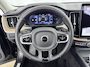 Volvo XC60 T6 Recharge Ultra Dark | 20" | Luchtvering | 360 Camera | Trekhaak | Head-Up | Panoramadak | Harman Kardon | Elektr. verst. Stoelen