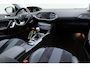 Peugeot 308 SW 1.2 PureTech Tech Edition | Panoramadak | Camera | Parkeersensoren | Navigatie | Lichtmetalen velgen | Alcantara lederen bekleding