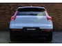 Volvo EX40 Single Motor Extended Range Plus 82 kWh | Trekhaak | Verwarmbare voorstoelen en stuurwiel | Premium audio by Harman Kardon | Keyless | Adaptieve cruise control | Warmtepomp