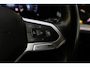 Volkswagen Golf 2.0 TDI Style 115PK / 85kW, Dodehoekdetectie (Side Assist), LED Matrix (IQ.Lights), elektrisch verstelbare ErgoActive voorstoel met geheugen- en massagefunctie, adaptieve cruise control (ACC), draadloze telefoonlader, keyless start, parkeerassistent (Park Assist), parkeersensoren voor en achter (PDC), elektrisch verstel-, verwarm- en inklapbare buitenspiegels etc.