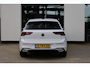 Volkswagen Golf 2.0 TDI Style 115PK / 85kW, Dodehoekdetectie (Side Assist), LED Matrix (IQ.Lights), elektrisch verstelbare ErgoActive voorstoel met geheugen- en massagefunctie, adaptieve cruise control (ACC), draadloze telefoonlader, keyless start, parkeerassistent (Park Assist), parkeersensoren voor en achter (PDC), elektrisch verstel-, verwarm- en inklapbare buitenspiegels etc.