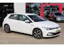 Volkswagen Golf 2.0 TDI Style 115PK / 85kW, Dodehoekdetectie (Side Assist), LED Matrix (IQ.Lights), elektrisch verstelbare ErgoActive voorstoel met geheugen- en massagefunctie, adaptieve cruise control (ACC), draadloze telefoonlader, keyless start, parkeerassistent (Park Assist), parkeersensoren voor en achter (PDC), elektrisch verstel-, verwarm- en inklapbare buitenspiegels etc.