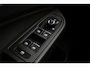 Volkswagen Golf 2.0 TDI Style 115PK / 85kW, Dodehoekdetectie (Side Assist), LED Matrix (IQ.Lights), elektrisch verstelbare ErgoActive voorstoel met geheugen- en massagefunctie, adaptieve cruise control (ACC), draadloze telefoonlader, keyless start, parkeerassistent (Park Assist), parkeersensoren voor en achter (PDC), elektrisch verstel-, verwarm- en inklapbare buitenspiegels etc.