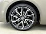 Toyota Corolla 2.0 Hybrid Executive | Luxe uitvoering | Weinig Kilometers |