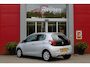 Peugeot 108 1.0 e-VTi ACTIVE AUTOMAAT ZEER LAGE KILOMETERSTAND | MISTLAMPEN VOOR | LED DAGRIJVERLICHTING | PARKEERSENSOREN ACHTER | AIRCO | MULTIFUNCTIONEEL LEDEREN STUURWIEL | BLUETOOTH | CENTRALE VERGRENDELING MET AFSTANDSBEDIENING | ELEKTRISCH BEDIENBARE RAMEN VOOR | KLAPRUITJES ACHTER PORTIEREN | VAN BINNENUIT VERSTELBARE BUITEN SPIEGELS | IN HOOGTE VERSTELBARE BESTUURDERSSTOEL | SCHAKELFLIPPERS ACHTER HET STUUR | USB-A AANSLUITING |
