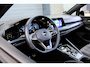 Volkswagen Golf 1.4 eHybrid GTE | Pano | IQ | 19" Estoril | Black on Black | Elektrische trekhaak | Vol in de opties | BTW!