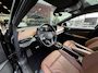 Volkswagen ID.5 Pro 77 kWh 204PK | SOH 95,5% | Leder | Adaptieve Cruise Control | Panoramadak | Elek. trekhaak
