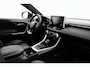 Toyota RAV4 2.5 Hybrid AWD Bi-Tone | Navigatie | Apple Carplay / Android Auto | Stoel-/stuurverwarming | Verwarmbare voorruit | Leder | BearLock | Parkeersensoren voor/achter | Camera | Keyless | Adaptive Cruise | Clima | 18 inch
