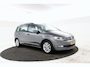 Volkswagen Touran 1.6 TDI SCR Connected Series 7p 7 persoons, Stoelverwarming Trekhaak, Automaat, Navigatie