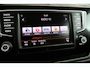 Volkswagen Touran 1.6 TDI SCR Connected Series 7p 7 persoons, Stoelverwarming Trekhaak, Automaat, Navigatie