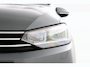 Volkswagen Touran 1.6 TDI SCR Connected Series 7p 7 persoons, Stoelverwarming Trekhaak, Automaat, Navigatie