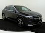 Mercedes-Benz EQA 250 Business Solution AMG 67 kWh Panoramadak / Keyless / Privacy Glass / Parkeercamera / Sfeerverlichting / Elektr. Kofferklep / Stoelverwarming