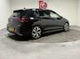 Volkswagen Golf 1.5 eTSI R-Line, Apple carplay, Camera, 18 inch, Xenon, Cruise, Navi, Voledig onderhouden, Prijs incl. Apk, beurt en 3 mnd garantie