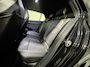 Volkswagen Golf 1.5 eTSI R-Line, Apple carplay, Camera, 18 inch, Xenon, Cruise, Navi, Voledig onderhouden, Prijs incl. Apk, beurt en 3 mnd garantie