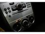 Opel Corsa 1.2-16V Cosmo / APK 10 - 2027 / AIRCO ! ! !