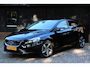 Volvo V40 1.6 T2 Kinetic Navigatie/Parkeersensor/R Design velgen/Apk 10-2027