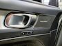 Volvo XC40 2.0 B4 Plus Dark | ACC | Trekhaak | Stoel + Stuur verwarmd | BLIS | Carplay en Android