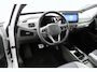 Volkswagen ID.3 First Plus 58 kWh | stoelverwarming | adaptieve cruise control | achteruitrijcamera |