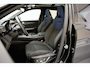 Lynk & Co 01 1.5 PHEV MY23 6,6kW Zwart [ SOH 96% | Zwarte hemel 360°cam Apple/Android Pano Navi ]