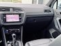 Volkswagen Tiguan 1.5 TSI R-LINE DSG Leder Panodak H&amp;K Trekhaak NL-auto 1e Eig.