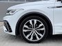 Volkswagen Tiguan 1.5 TSI R-LINE DSG Leder Panodak H&amp;K Trekhaak NL-auto 1e Eig.