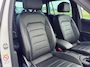 Volkswagen Tiguan 1.5 TSI R-LINE DSG Leder Panodak H&amp;K Trekhaak NL-auto 1e Eig.