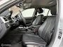 BMW 3-Serie 318i LCI High Executive Leder Stoelverwarming LED Nieuwe Turbo