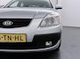 Kia Rio 1.4 X-tra - Airco - Centrale deurvergrendeling - Radio/cd - Meeneemprijs inclusief nieuwe APK