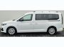 Ford Tourneo Connect Titanium 7 Persoons - Camera - Schuifdeur Links en Rechts - Apple carplay Android - Stoel en voorruit verwarming - Keyless start - Privacy Glass - Cruise Control - PDC Voor en Achter - Hoogte verstelbare voorstoelen