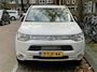 Mitsubishi Outlander 2.0 PHEV instyle LEES TEKS / READ TEXT