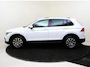 Volkswagen Tiguan 1.4 TSI eHybrid Life | SoH 100% | Achteruitrijcamera | Keyless | Adaptieve cruise control | Dodehoekdetectie | Navigatie | 3-zone airco | Parkeerassistent | Elektrische kofferklep |