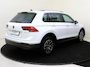 Volkswagen Tiguan 1.4 TSI eHybrid Life | SoH 100% | Achteruitrijcamera | Keyless | Adaptieve cruise control | Dodehoekdetectie | Navigatie | 3-zone airco | Parkeerassistent | Elektrische kofferklep |