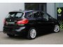 BMW 2-Serie Active Tourer 218i High Executive Edition / Trekhaak / Sportstoelen / Stoelverwarming