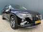Hyundai Tucson 1.6 T-GDI HEV Comfort Lederpakket. | Ledere bekleding | Trekhaak 160kg geremd | All-season banden | Stoel verwarming voor | Electrische Stoelverstelling | Apple carplay/Android auto | Navigatie | Cruise contol |