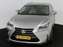 Lexus NX 300h AWD Business Line | Dealer Onderhouden | Beige lederen bekleding | Stoelverwarming | Climate Control | Cruise Control | Navigatie | Achteruitrijcamera | Parkeersensoren voor+achter |
