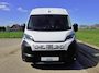 Fiat Ducato 2.2 MultiJet L2 H2 3.5t - 140 Pk - Euro 6 - Groot Scherm - Navi - ParkeerCamera - Airco - Cruise Control